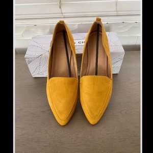 NWT - Chase & Chloe Loafer - Yellow Suede - Size 8